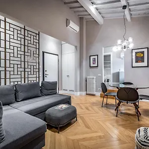 Hs4u Ricasoli Luxury Near Duomo N.1 Appartamento